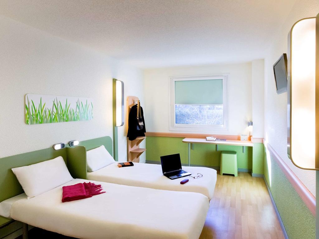 Ibis Budget Madrid Alcala De Henares La Dehesa Bagian luar foto